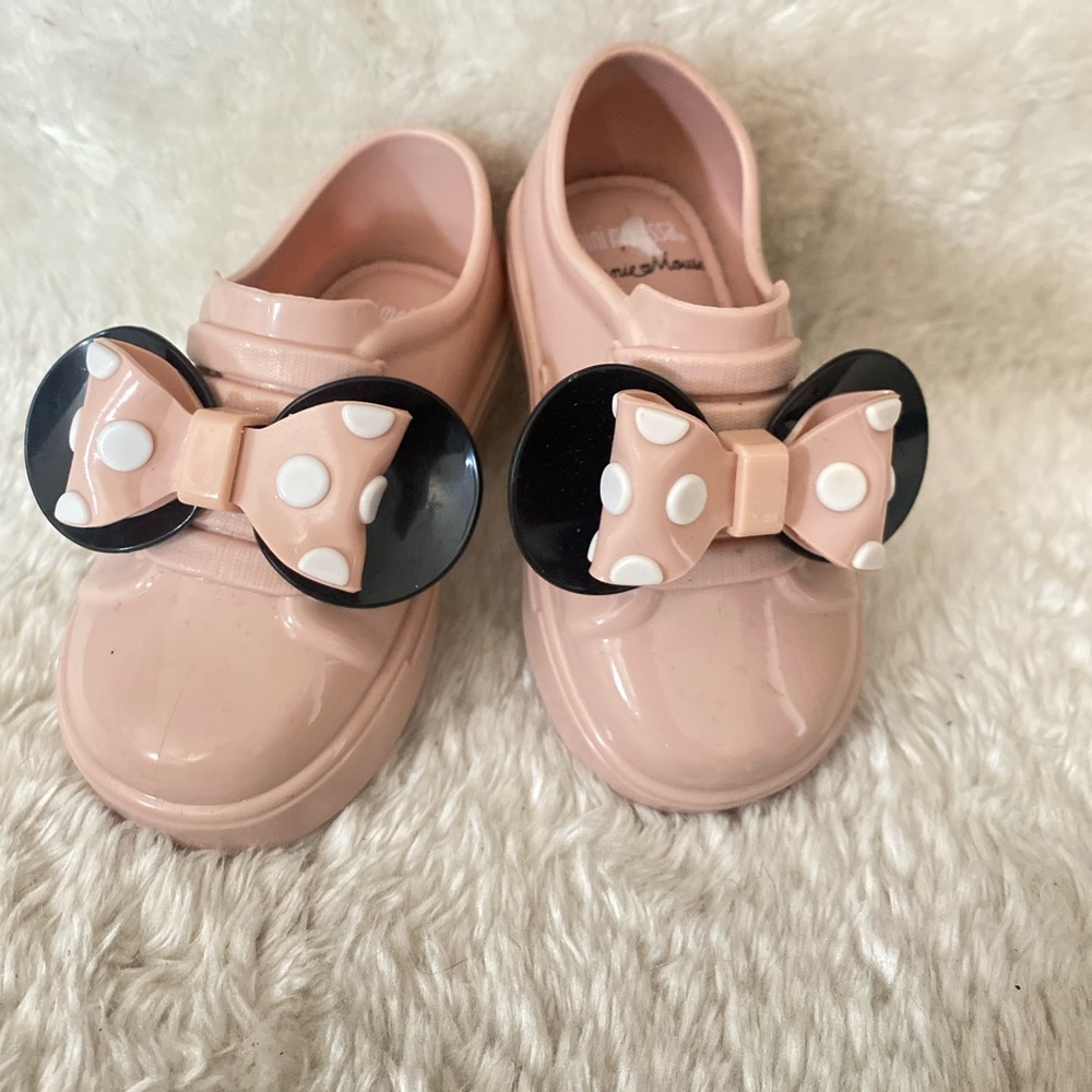 Mini Melissa Minnie Mouse size 6 toddler